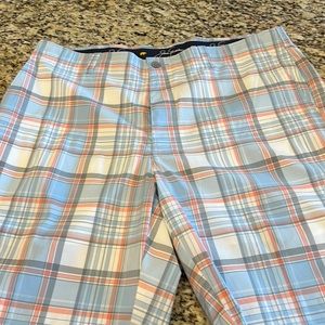 Men’s golf shorts- worn once size 36